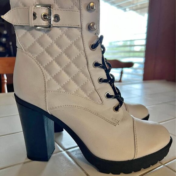 Guess Boots - Picture 1 of 4